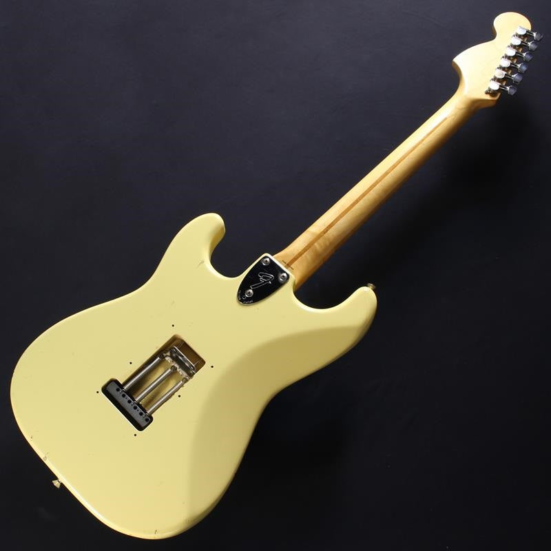 USED_​​ST72-53_(Olympic_White)_06