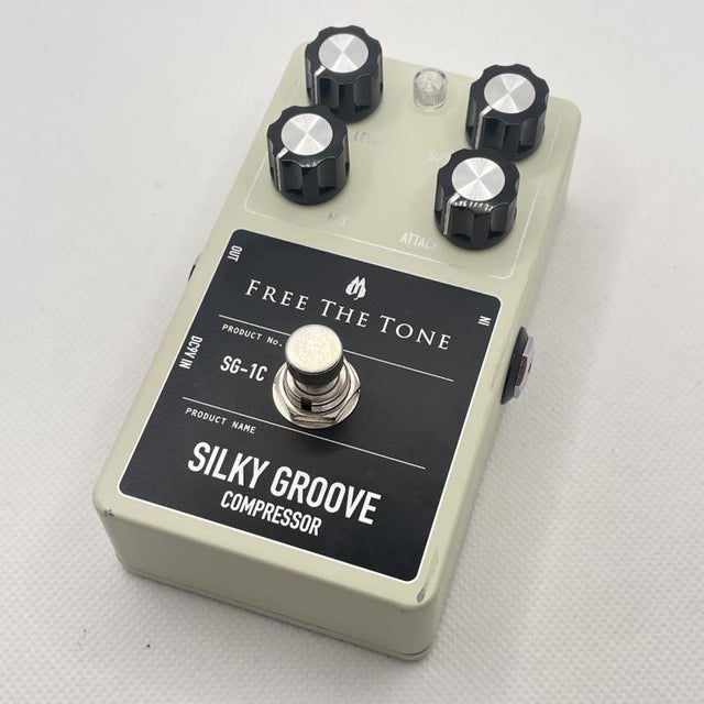 USED_​​SILKY_GROOVE_01