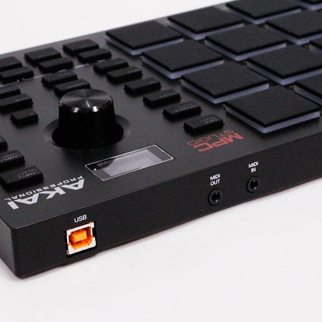 USED_​​MPC_Studio_05