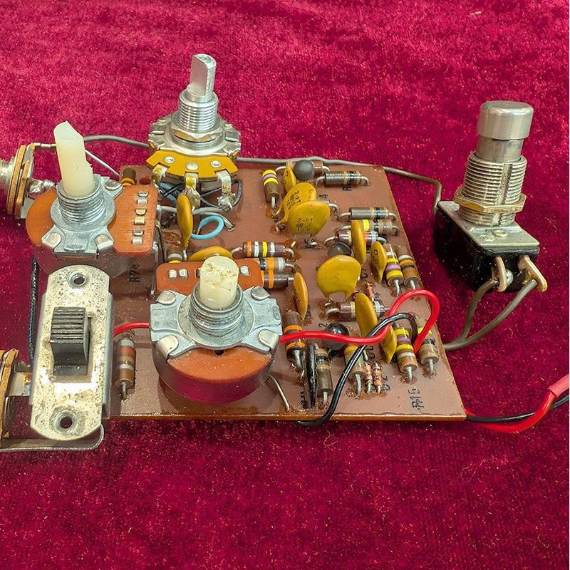 VINTAGE_Big_Muff_Pi_Version_1__The_Triangle__'72_05