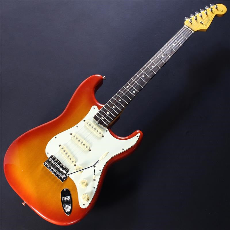 USED_​​ST62_(Cherry_Burst)_02