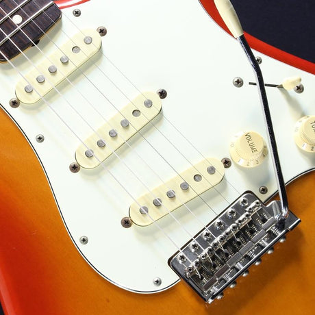 USED_​​ST62_(Cherry_Burst)_04