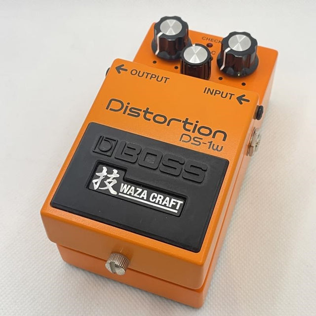 USED_Used_DS-1W_01