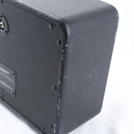 USED_​​V110NT_Speaker_Cabinet_(VOX)_04