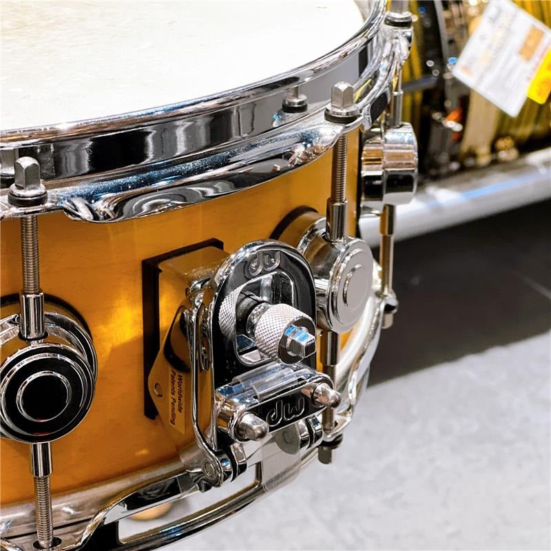 USED_​​DRSO0514SSC104_[Collector's_Pure_Maple_Standard_Shell_14x5___Amber_Satin_Oil]_02