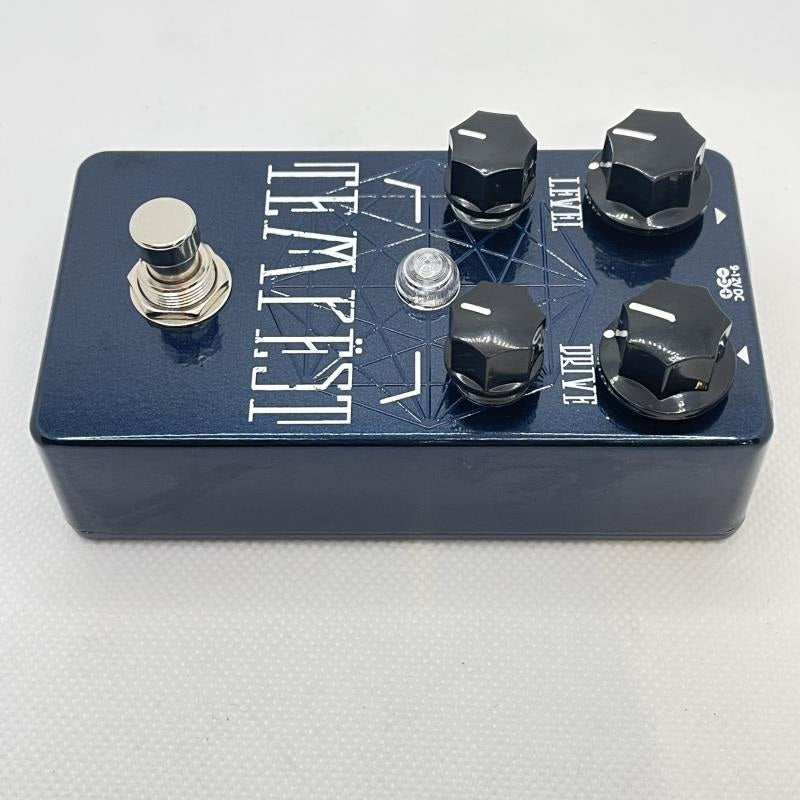 USED_​​Tempest_03