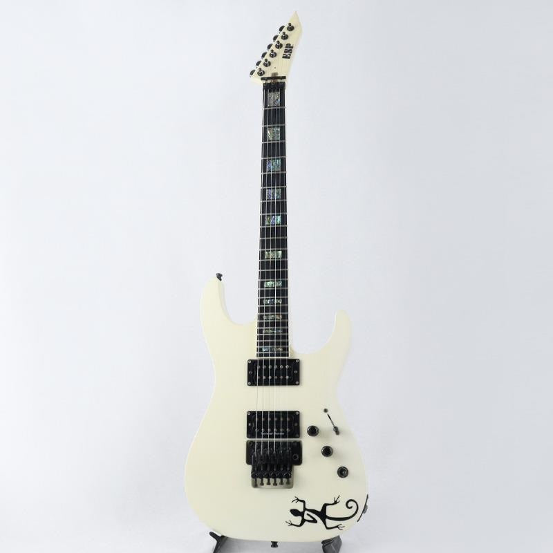 USED_​​LIZARD_SPECIAL_#1_YUKI_Signature_Model_(Pearl_White)_[SN_S064601]_ESP_02