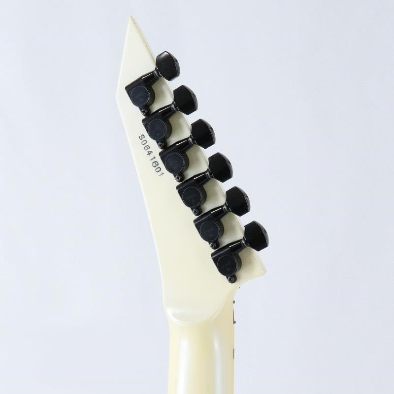 USED_​​LIZARD_SPECIAL_#1_YUKI_Signature_Model_(Pearl_White)_[SN_S064601]_ESP_06