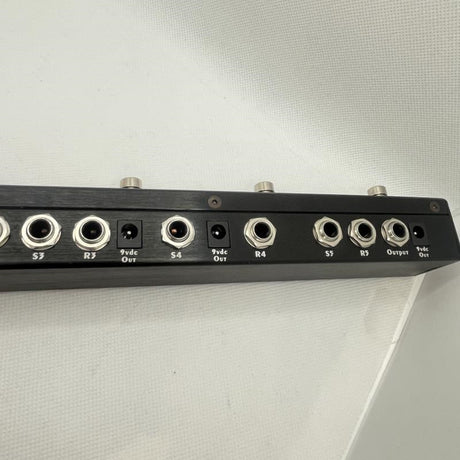USED_​​Iguana_tail_loop_2_04