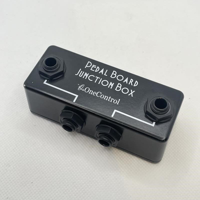 USED_​​Pedal_Board_Junction_Box_with_BJF_Buffer_01