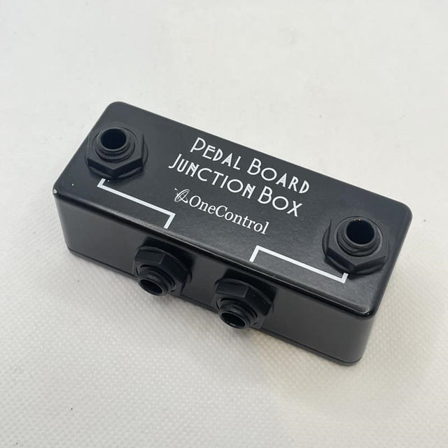 USED_​​Pedal_Board_Junction_Box_with_BJF_Buffer_01
