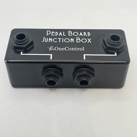 USED_​​Pedal_Board_Junction_Box_with_BJF_Buffer_03