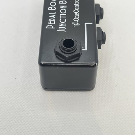 USED_​​Pedal_Board_Junction_Box_with_BJF_Buffer_06