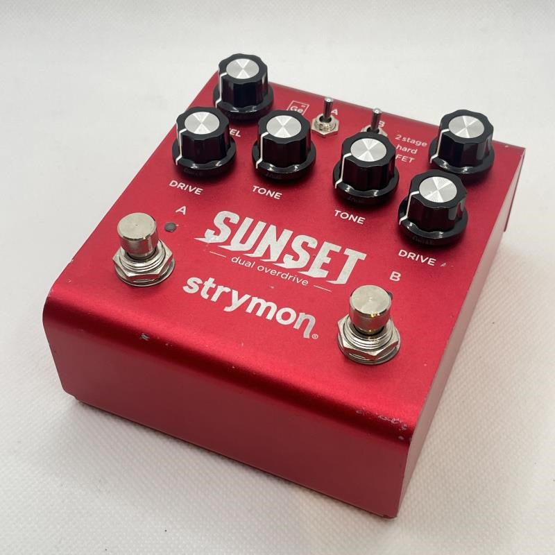USED_​​SUNSET_01