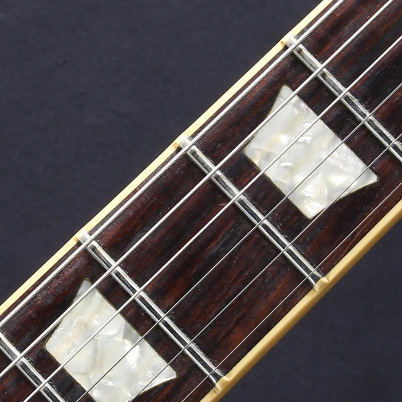 USED_​​Les_Paul_Standard_with_Gold_Hardware_(Honey_Burst)_07