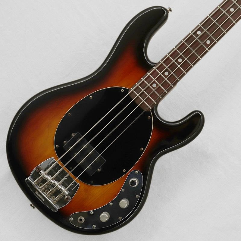 VINTAGE_StingRay_Bass_'82_Sunburst_R_02