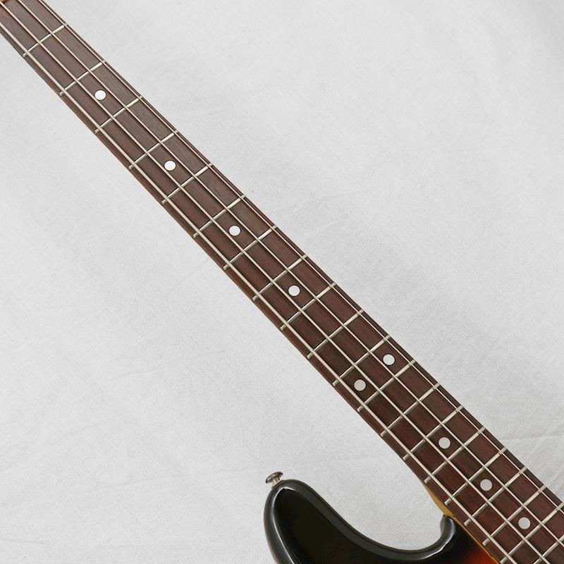 VINTAGE_StingRay_Bass_'82_Sunburst_R_09
