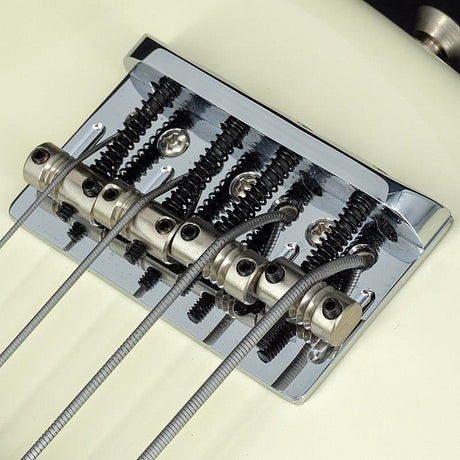USED_​​American_Professional_II_Jazz_Bass_FRETLESS_(Olympic_White_Rosewood)_09