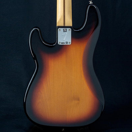 USED_​​Player_Precision_Bass_(3-Color_Sunburst_PF)_02