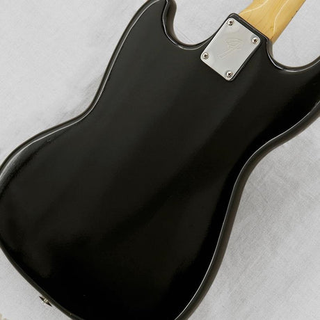 VINTAGE_Musicmaster_Bass_'81_Black_R_04
