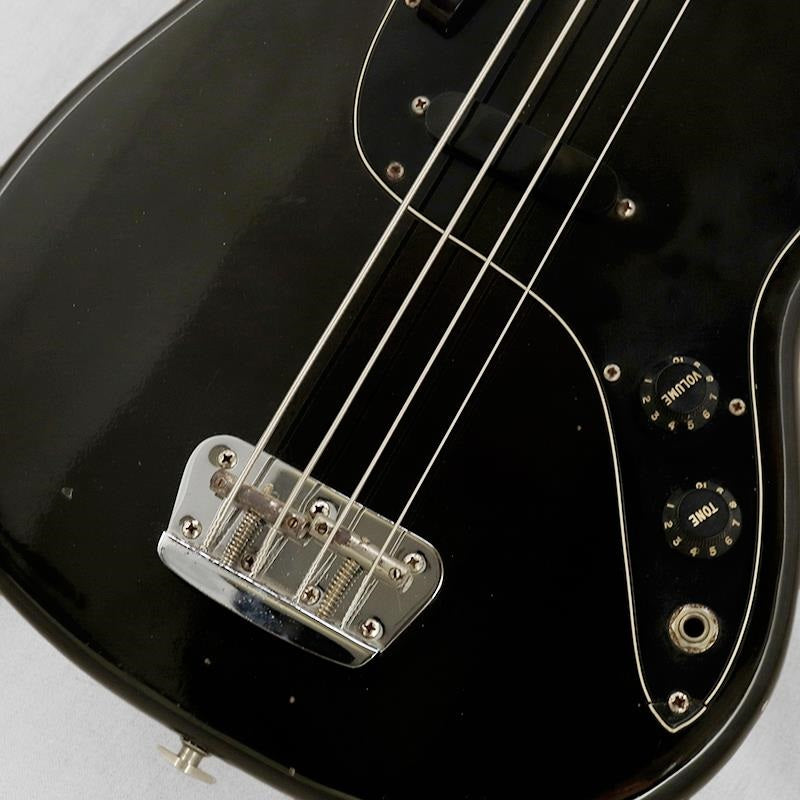 VINTAGE_Musicmaster_Bass_'81_Black_R_06