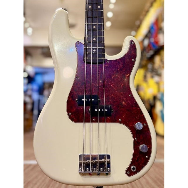 Trad_Master_Series_Beta_P4_(Olympic_White_Light_Aged)_01