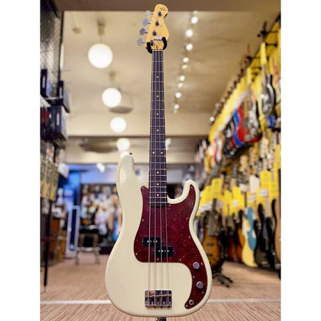 Trad_Master_Series_Beta_P4_(Olympic_White_Light_Aged)_02