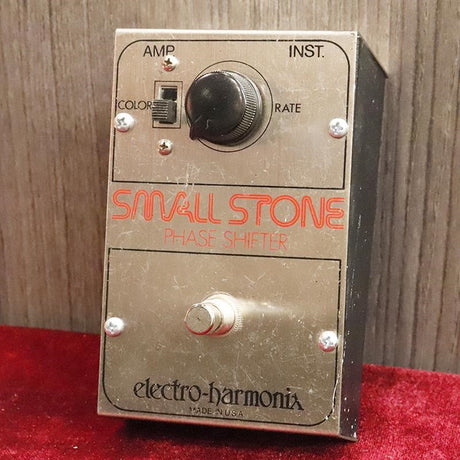 VINTAGE_Small_Stone_Phase_Shifter_Version_1_'75_01