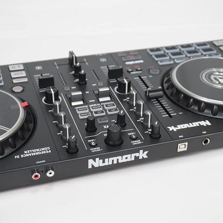 USED_​​Mixtrack_Pro_FX_05