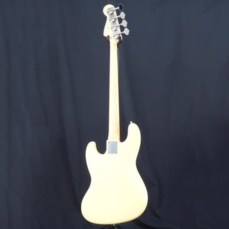 Used_Heritage_60s_Jazz_Bass_(Olympic_White)_04