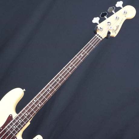 Used_Heritage_60s_Jazz_Bass_(Olympic_White)_05