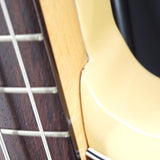 Used_Heritage_60s_Jazz_Bass_(Olympic_White)_09