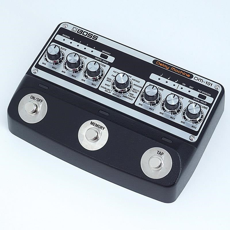 USED_​​DM-101_BOSS_01