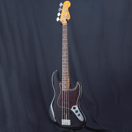 USED_​​American_Vintage_'62_Jazz_Bass_'96_(Black)_03