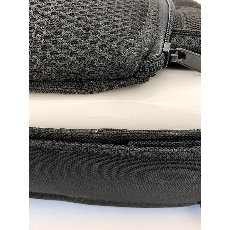 Baggs___EFTR_WHT_(White)_Trumpet_Fiber_Single_Case_[Brand_New，_Slightly_Damaged，_Super_Special_Price!!]_04