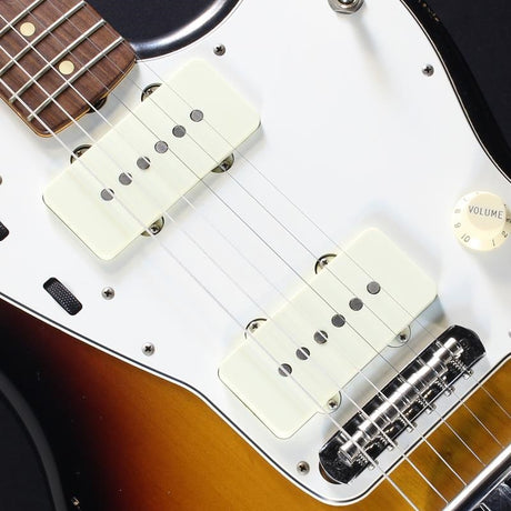 USED_​​Road_Worn_60's_Jazzmaster_(3-Color_Sunburst)_04