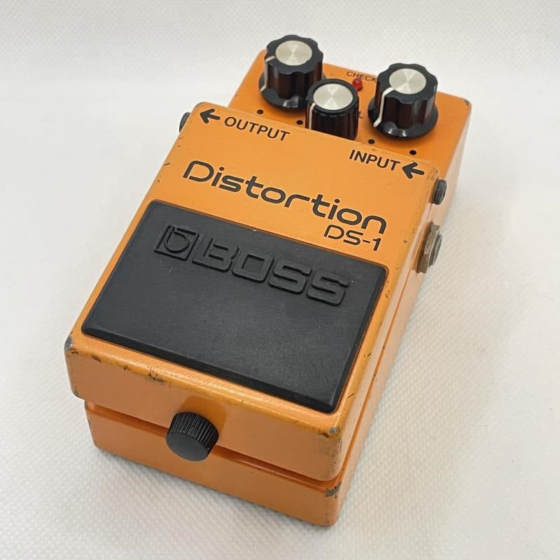 USED_​​Used_DS-1_01