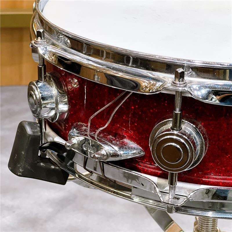 USED_​​Collector's_Maple_Snare_Drum_[13x4___Ruby_Glass_Finish_Ply]_02