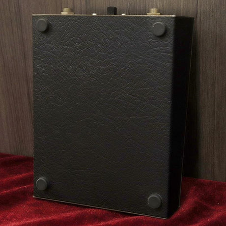 VINTAGE_Big_Muff_Pi_Version_2__Ram's_Head__'76_02