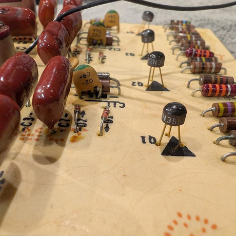 VINTAGE_Big_Muff_Pi_Version_2__Ram's_Head__'73_06