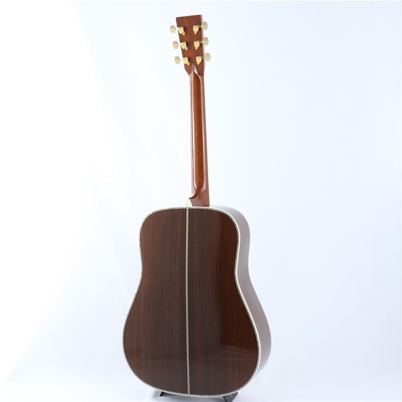 USED_​​D-45_'11_Martin_04