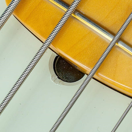 USED_​​American_Professional_II_Jazz_Bass_(Mystic_Surf_Green_Maple)_09
