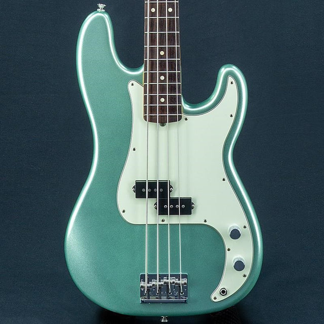 USED_​​American_Professional_II_Precision_Bass_(Mystic_Surf_Green)_01