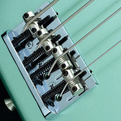 USED_​​American_Professional_II_Precision_Bass_(Mystic_Surf_Green)_09