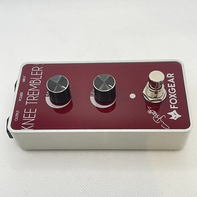 USED_​​KNEE_TREMBLER_04