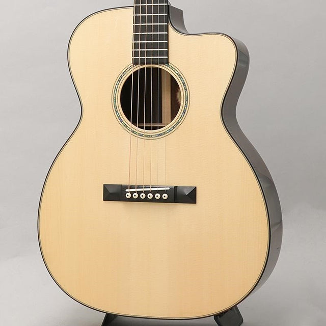 OM_C_Soloist_~Brazilian~_Beaujolais_01