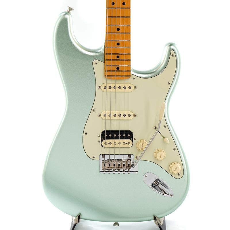 USED_​​American_Professional_II_Stratocaster_HSS_(Mystic_Surf_Green_Maple)_[SN__US240014217]_01