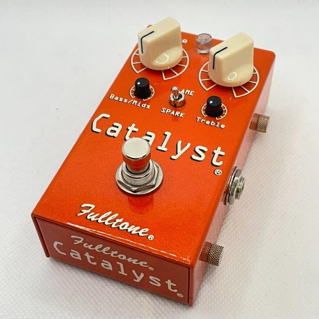 USED_​​Catalyst_01