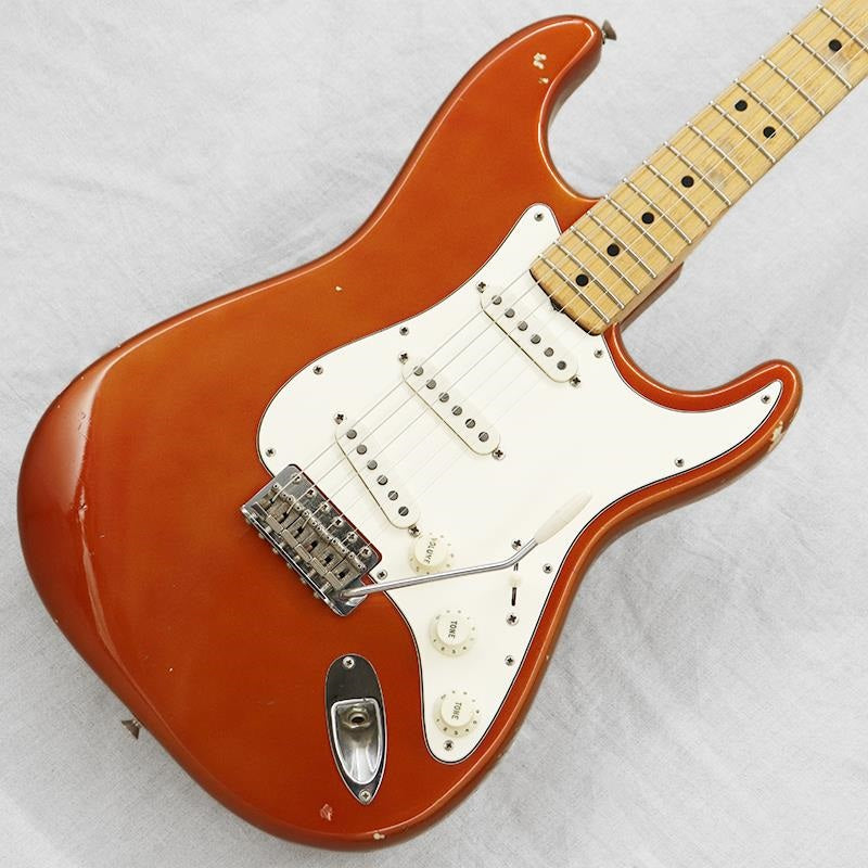 VINTAGE_Stratocaster_'69_Laminate_Maple_Fingerboard_CandyAppleRed_M_02