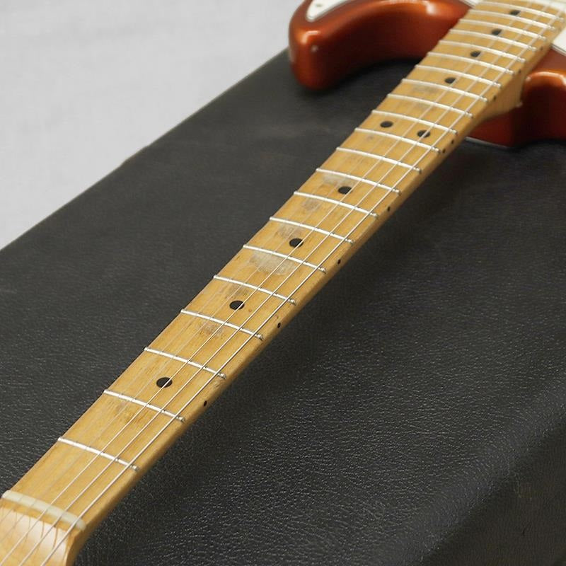 VINTAGE_Stratocaster_'69_Laminate_Maple_Fingerboard_CandyAppleRed_M_09